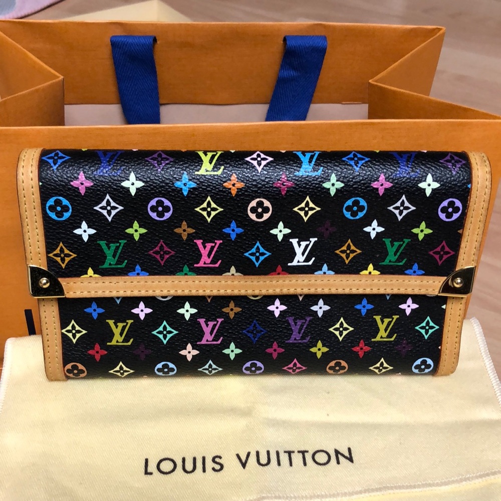 💖💖VINTAGE💖💖 Louis Vuitton Murakami Multi color Wallet